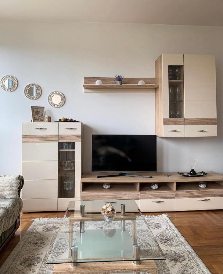 Apartament Stan Na Dan Bella Banja Luka Zewnętrze zdjęcie